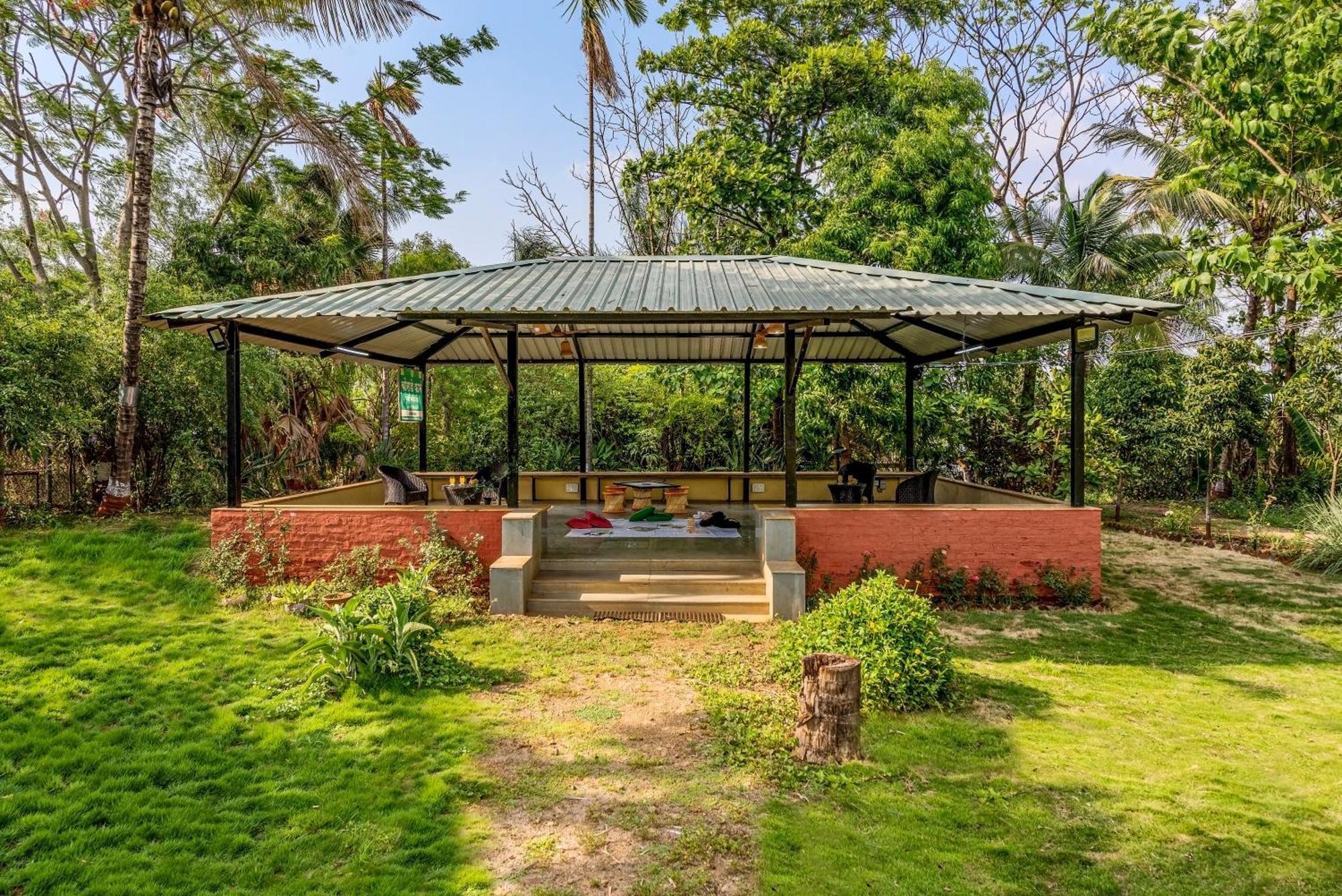 Saffronstays Lakeview Nivara - Farm Stay Villa With Private Pool Near Pune Bagian luar foto